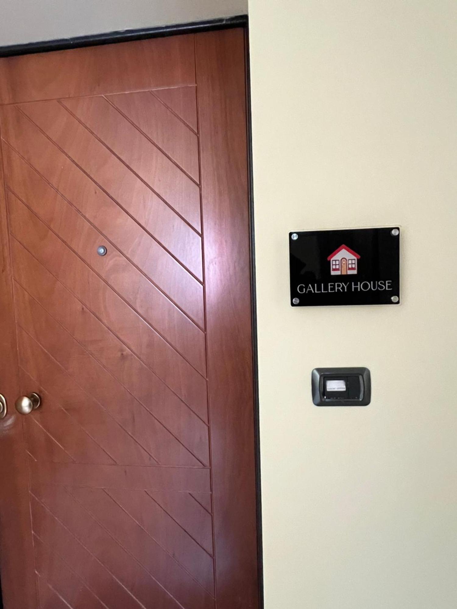 Gallery House Apartment Vibo Valentia